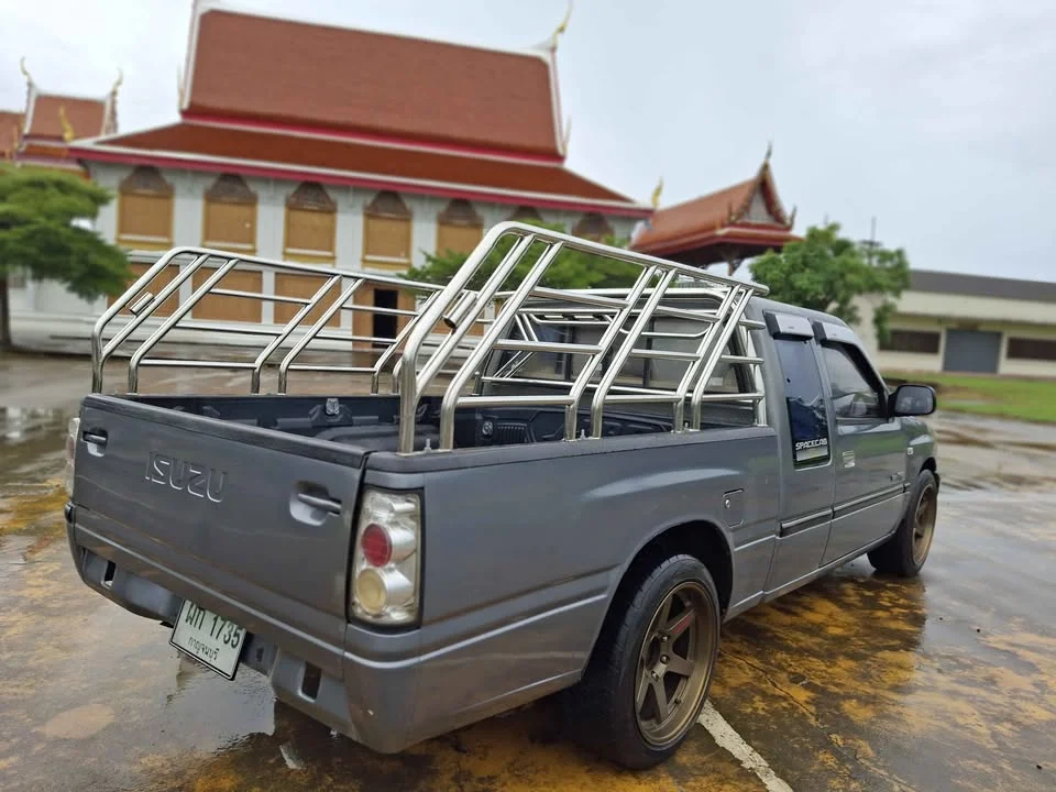 1992 Isuzu TFR III 3