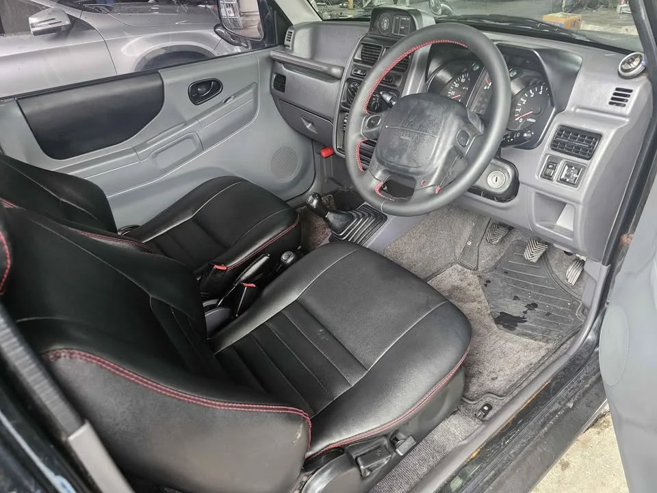 2009 Mitsubishi Pajero Junior 2