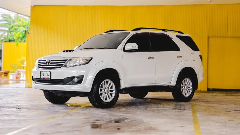 2011 Toyota Fortuner I 2