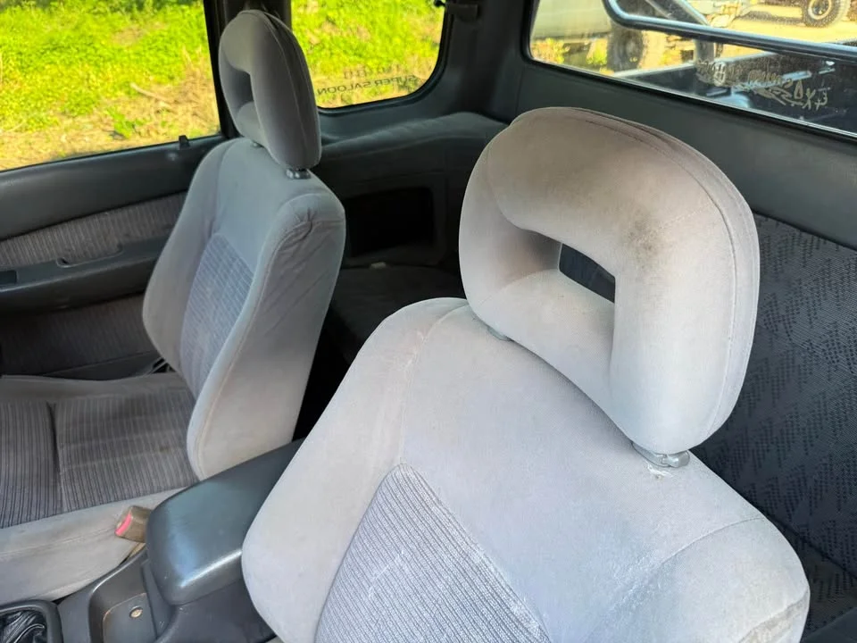 2000 Mazda 2500 Fighter V 3