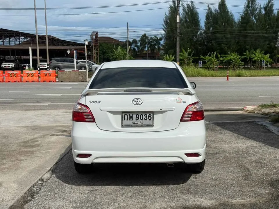 2010 Toyota Vios II 2