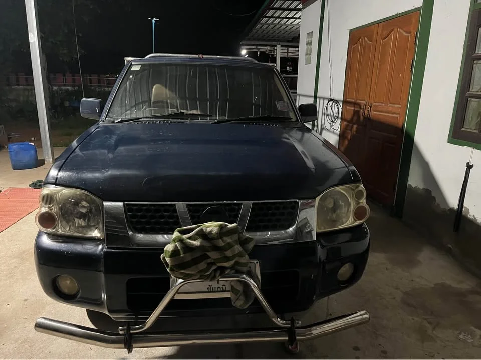 2004 Nissan Frontier I 2