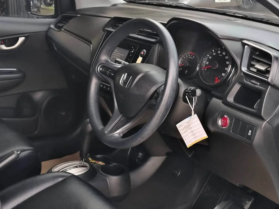2017 Honda Mobilio II 2