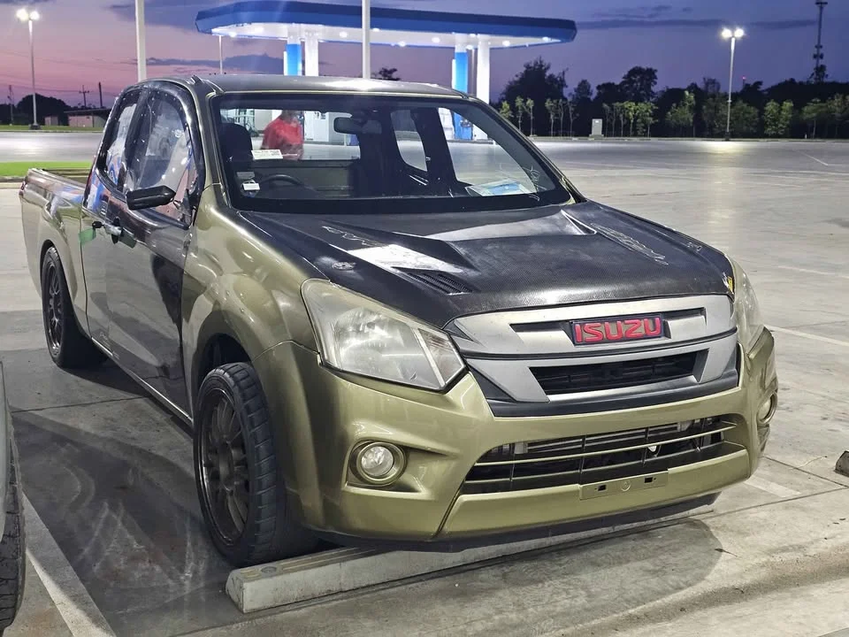 2013 Isuzu D-Max II (RT) 2