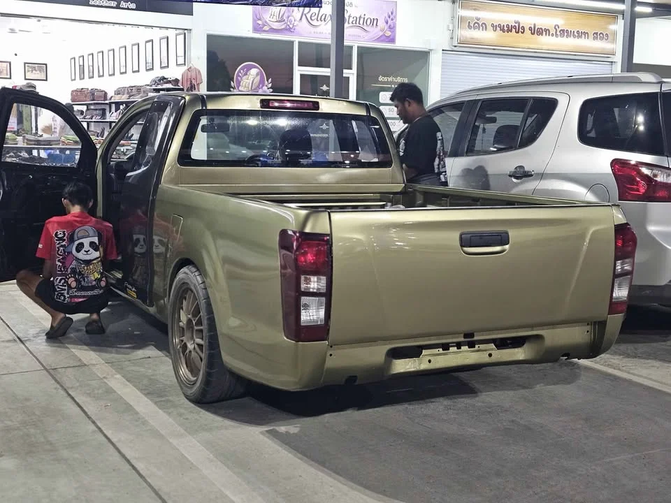 2013 Isuzu D-Max II (RT) 3