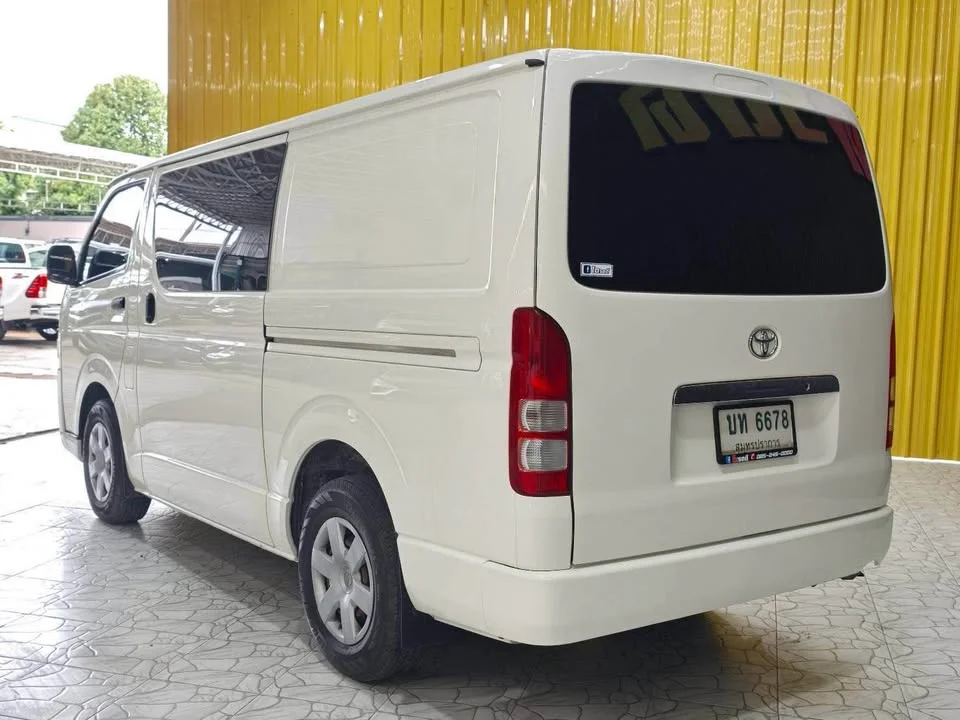 2016 Toyota HiAce V (H200) 3