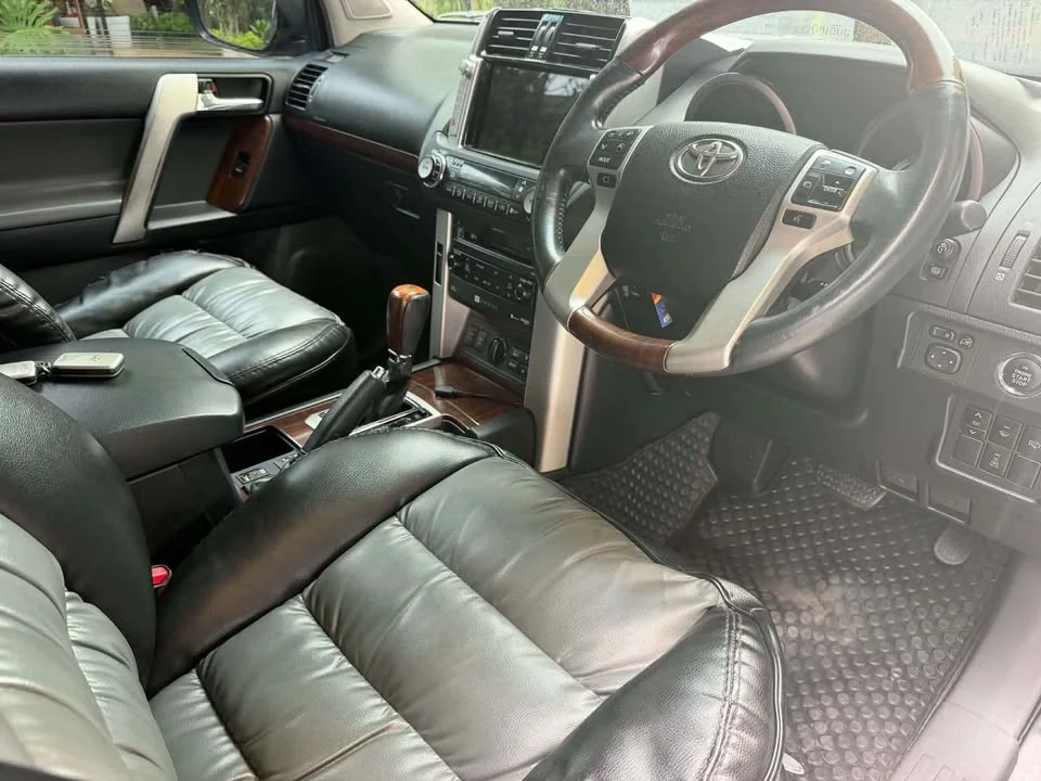 2011 Toyota Land Cruiser Prado J150 2
