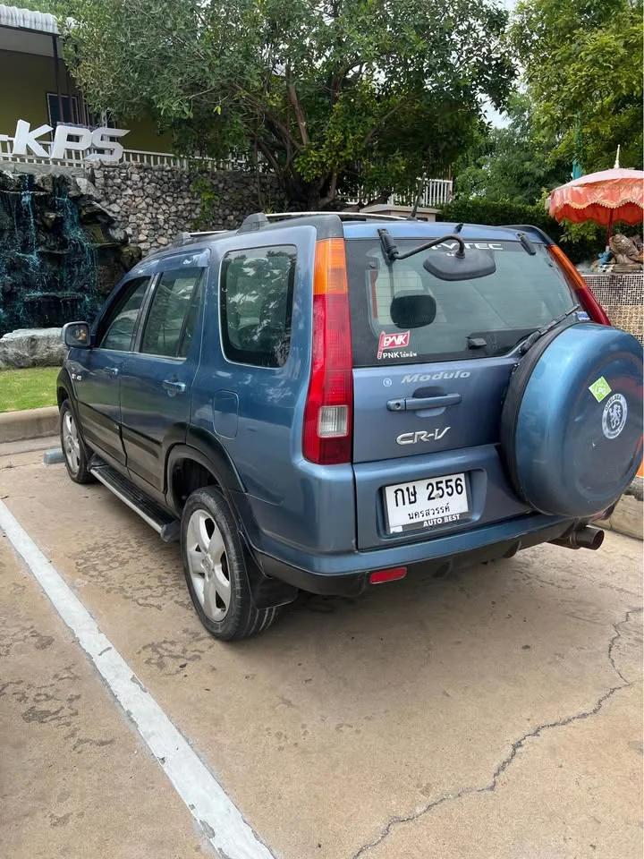 2002 Honda CR-V II 3