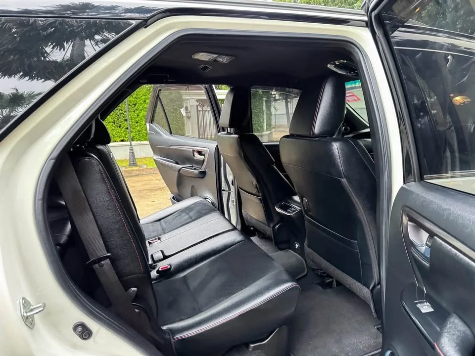2022 Toyota Fortuner II 3