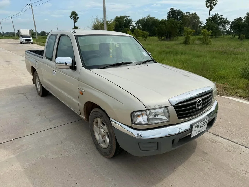 2004 Mazda 2500 Fighter V 3