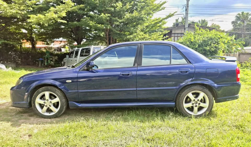 2004 Mazda 323 VIII 3