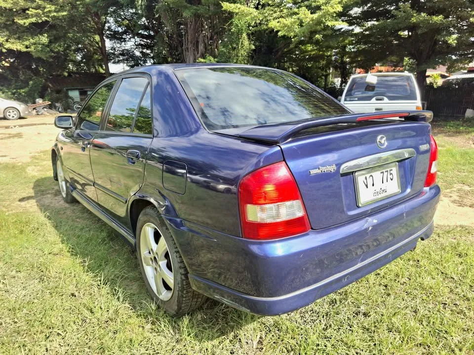 2004 Mazda 323 VIII 2