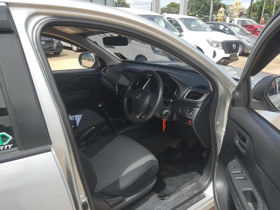 2022 Mitsubishi Triton V 2