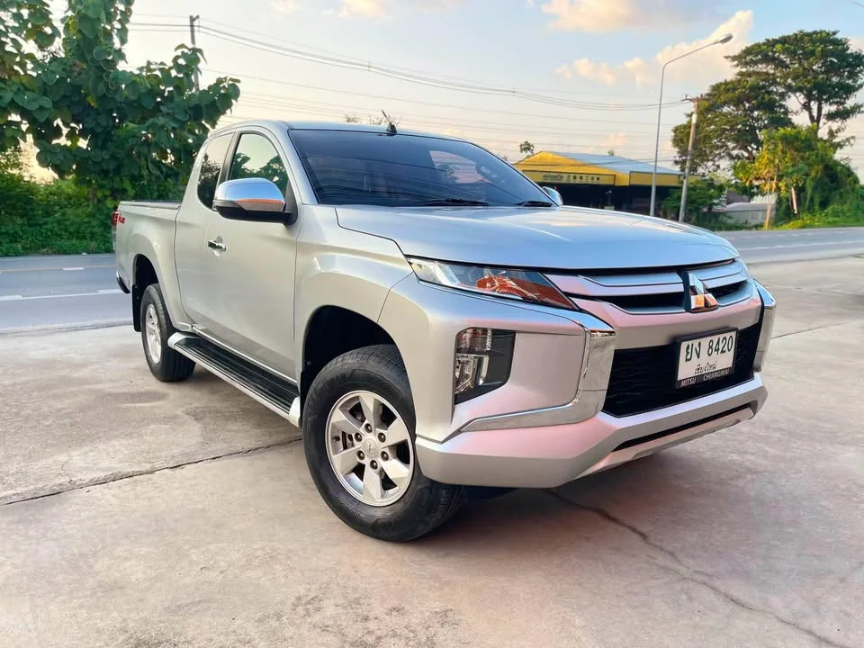 2018 Mitsubishi Triton V 2