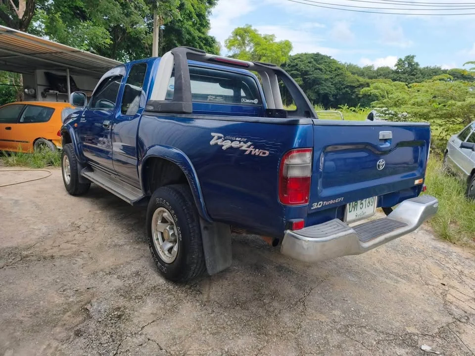 2001 Toyota Hilux Tiger VI 2