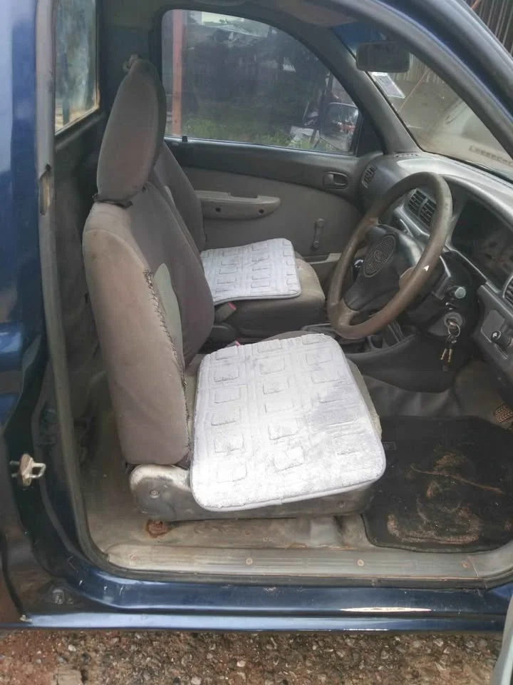 2005 Mazda 2500 Fighter V 3