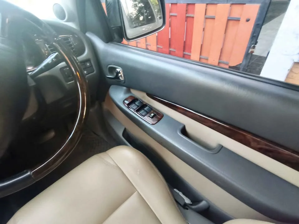 2004 Ford Everest I 2