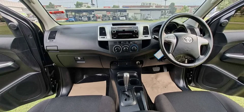 2014 Toyota Hilux VII 2