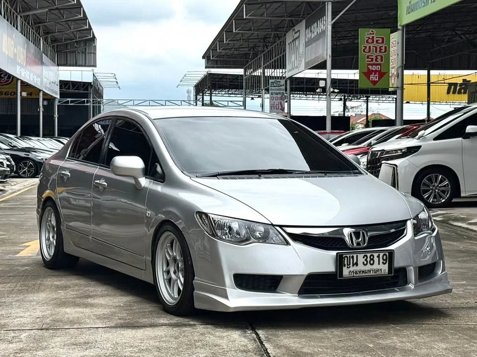 2011 Honda Civic VIII 3