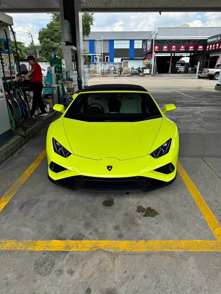 2024 Lamborghini Huracan 2