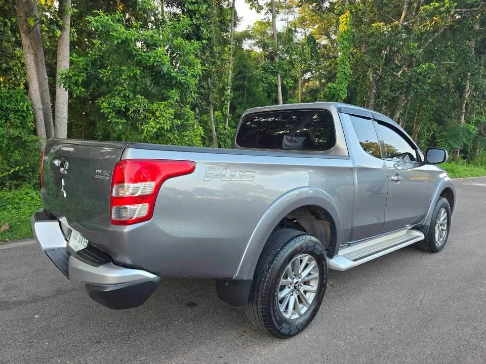 2017 Mitsubishi Triton V 3