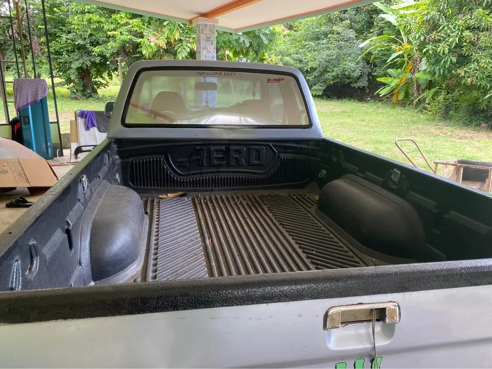 1997 Toyota Hilux Mighty-X V 3
