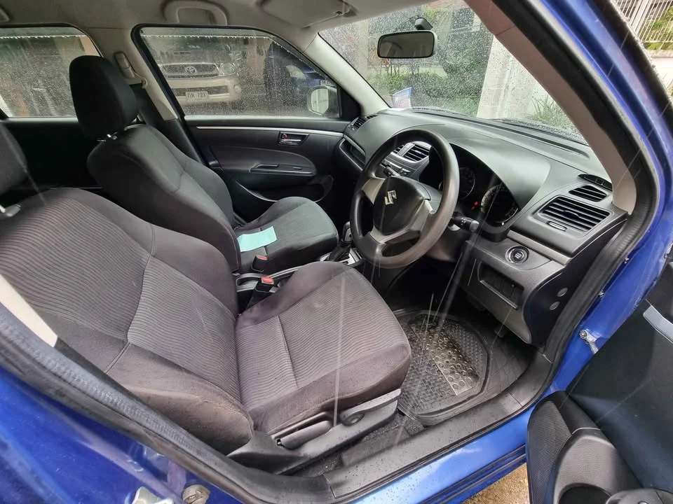 2015 Suzuki Swift II 3