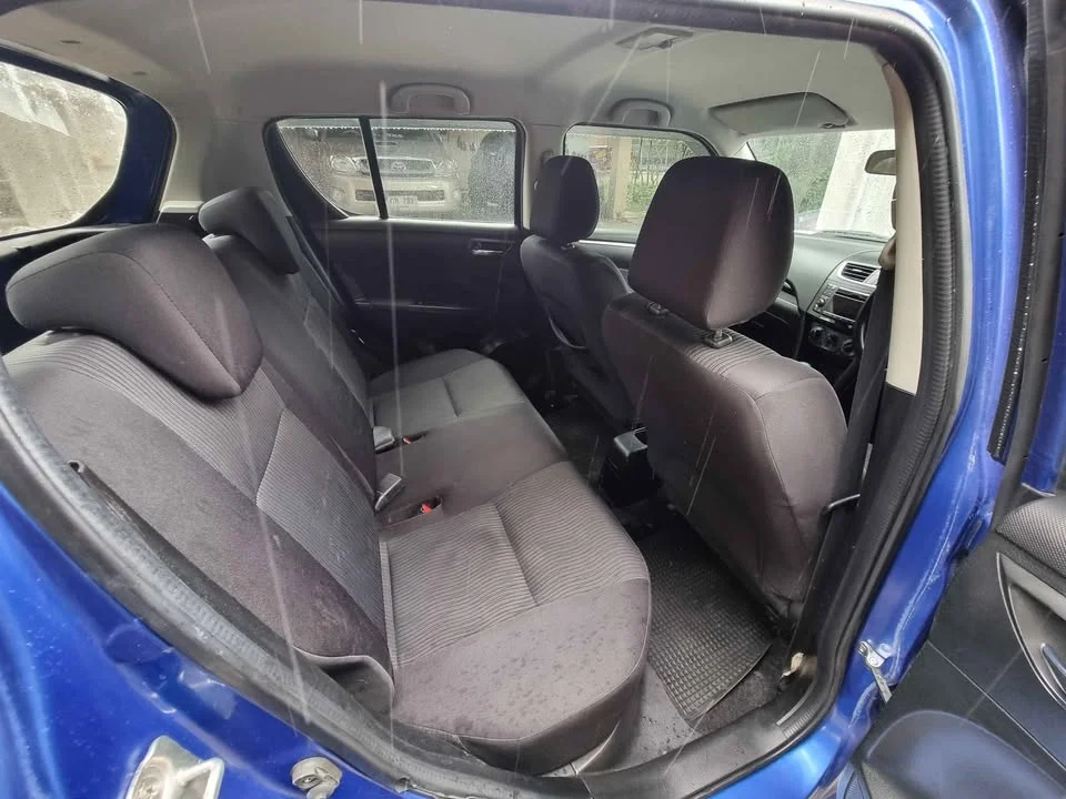 2015 Suzuki Swift II 2