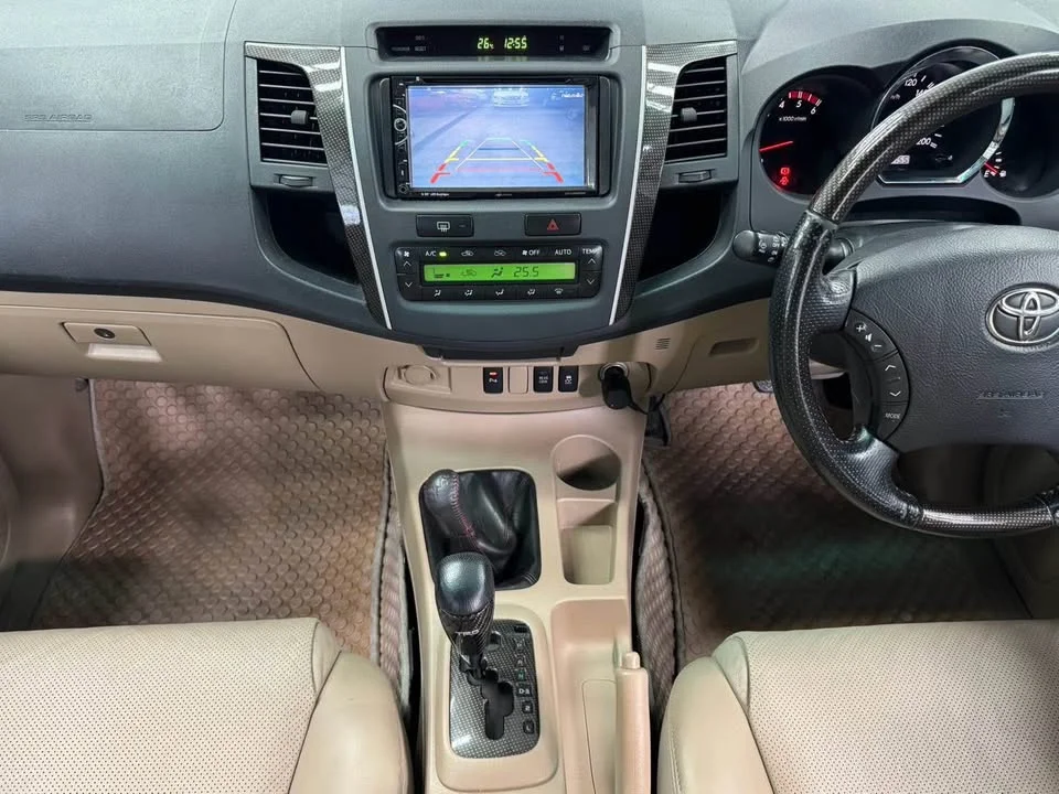 2009 Toyota Fortuner I 2