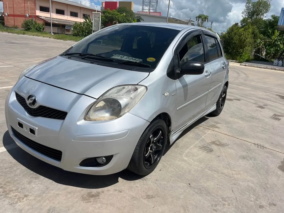 2007 Toyota Yaris II 2
