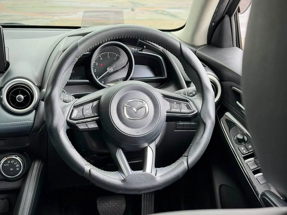 2021 Mazda 2 III 3