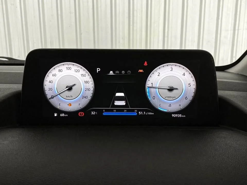 2022 Hyundai Staria US4 2