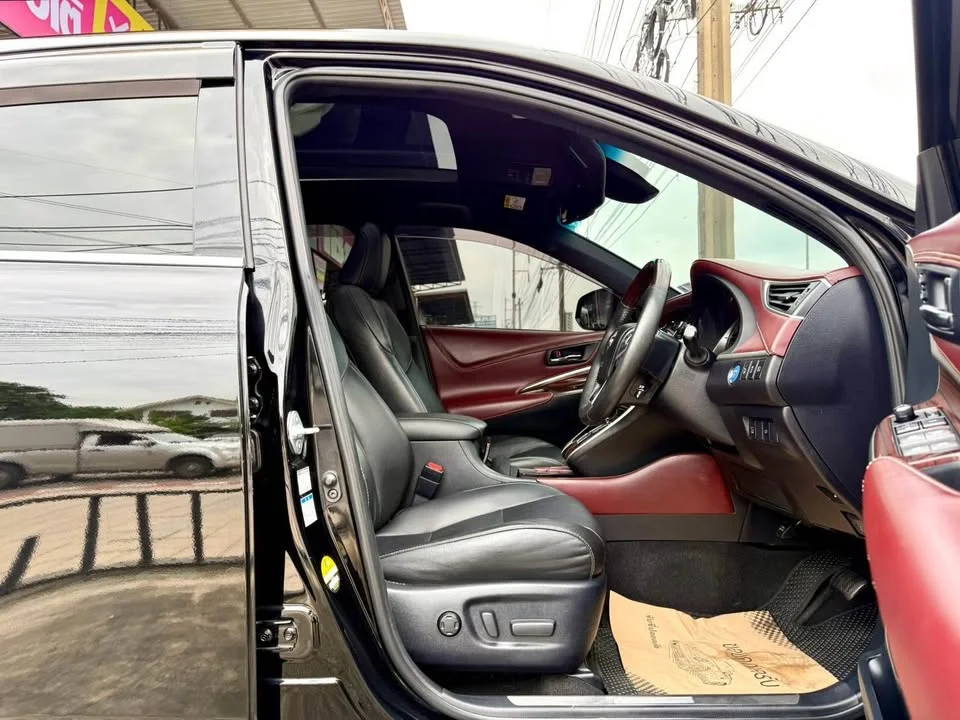 2016 Toyota Harrier III 2