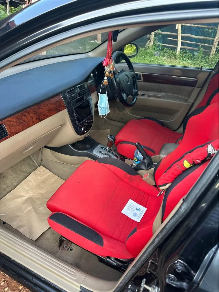 2004 Chevrolet Optra 3