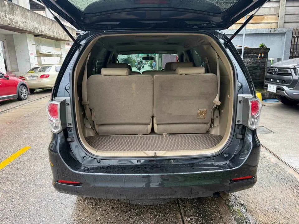 2013 Toyota Fortuner I 2
