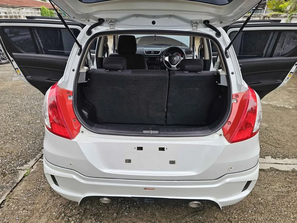 2013 Suzuki Swift II 2