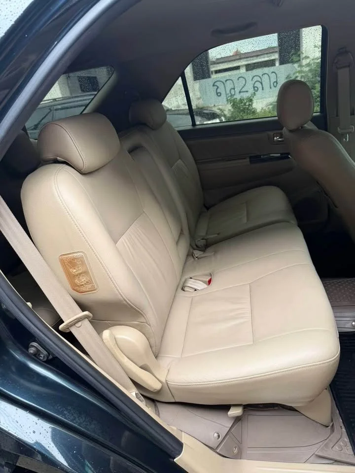 2013 Toyota Fortuner I 3