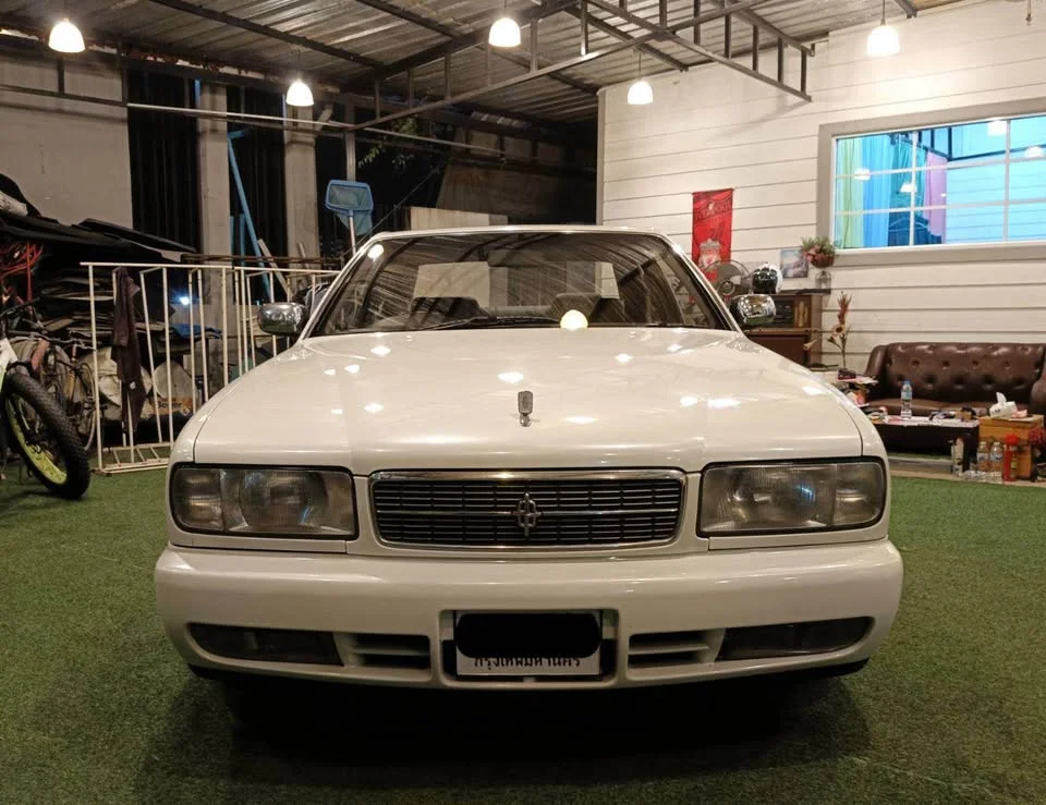 1992 Nissan Cedric VIII (Y32) 2