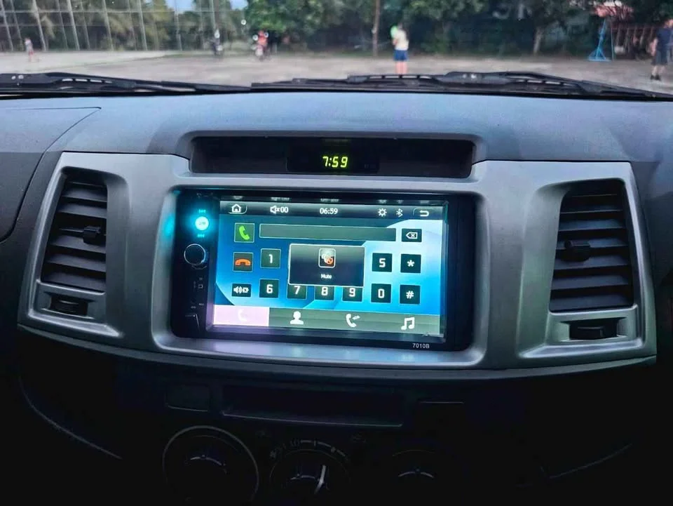 2011 Toyota Hilux VII 3