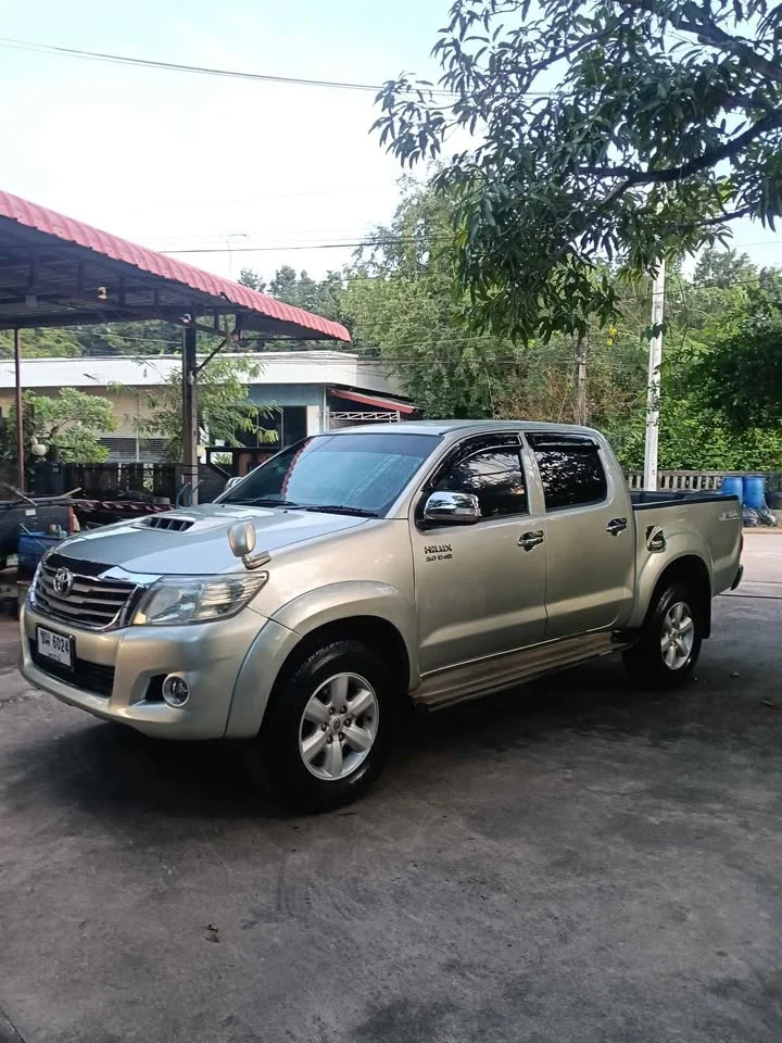 2010 Toyota Hilux VII 2