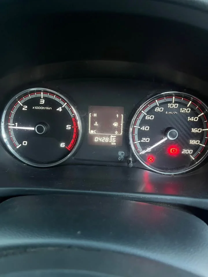 2022 Mitsubishi Triton V 2