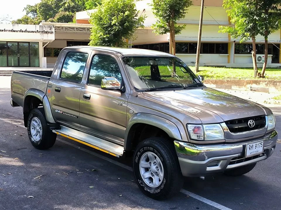 2002 Toyota Hilux Tiger VI 3
