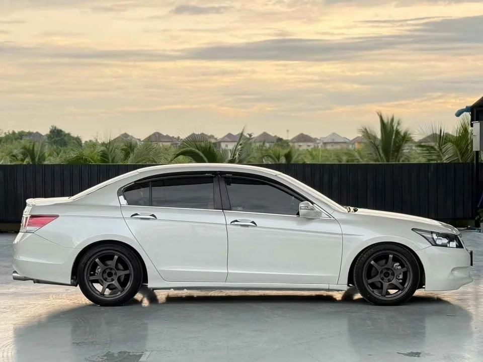 2010 Honda Accord VIII 2