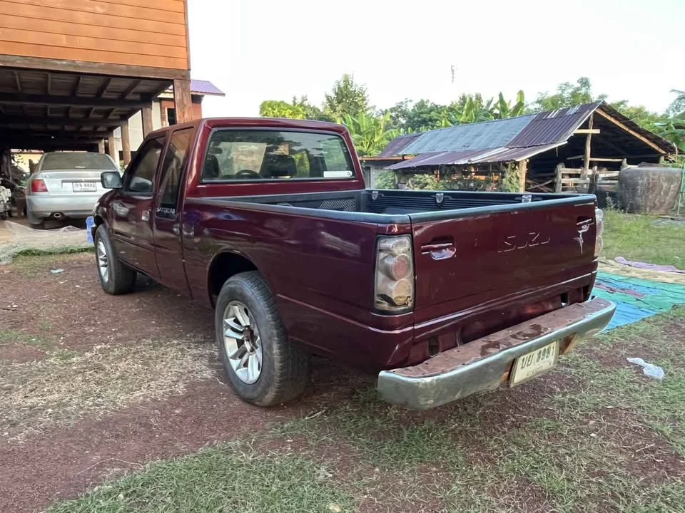 1992 Isuzu TFR III 2