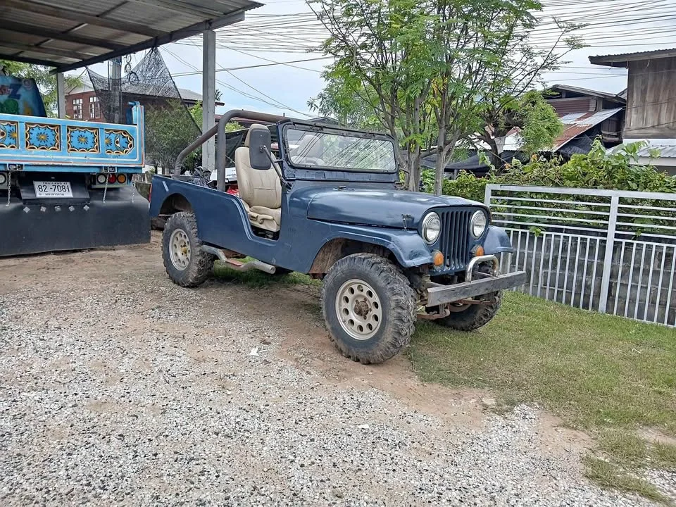 1982 Jeep CJ 1-7 3
