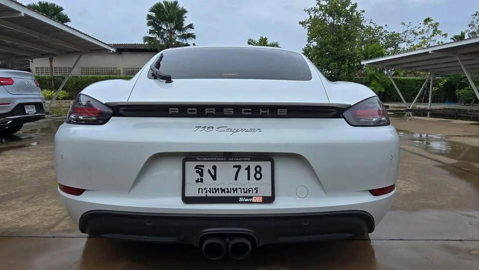 2016 Porsche 718 Boxster and Cayman IV 3