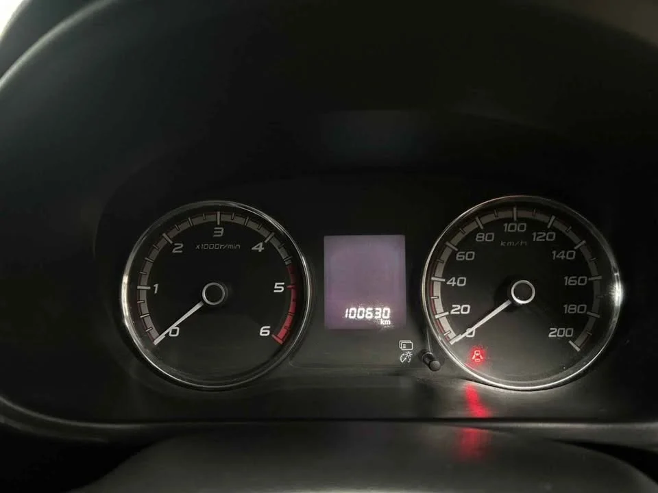 2022 Mitsubishi Triton V 3