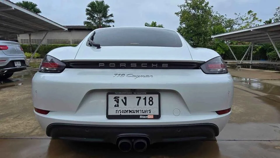 2016 Porsche 718 Boxster and Cayman IV 3