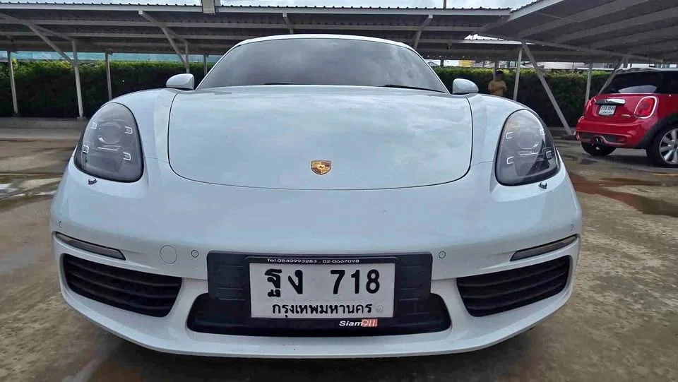 2016 Porsche 718 Boxster and Cayman IV 2