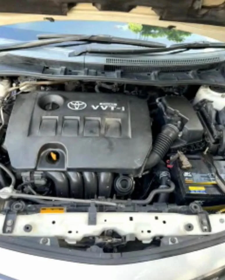 2011 Toyota Corolla Altis X (E140) 2